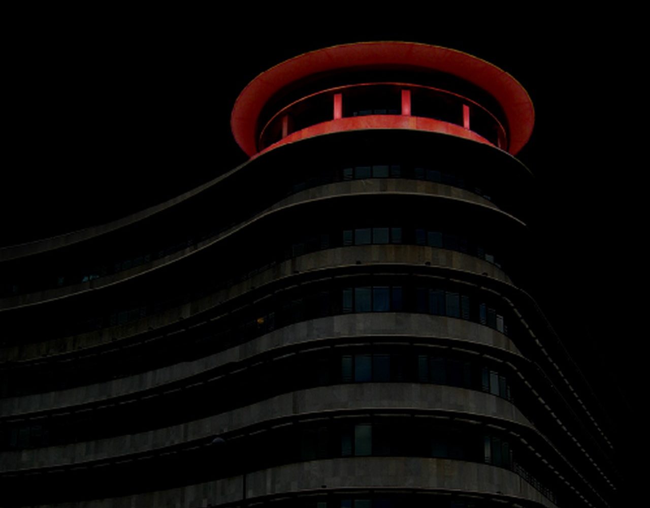 EDIFICIO DE USOS MULTIPLES