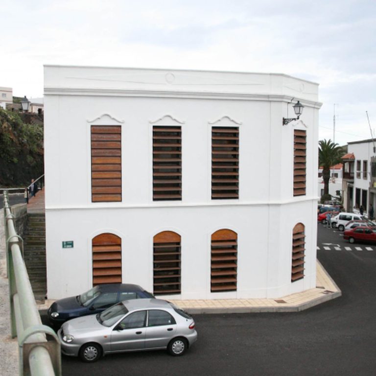 EDIFICIO USO MULTIPLES EL HIERRO